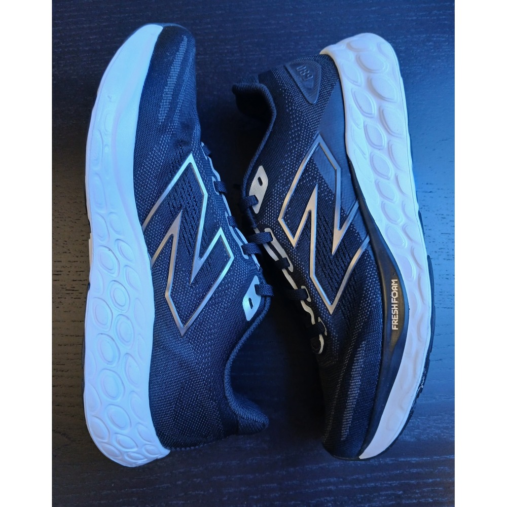 New Balance Fresh Foam 680v8 Womens Running Shoes Black White W680LK8 Size 10